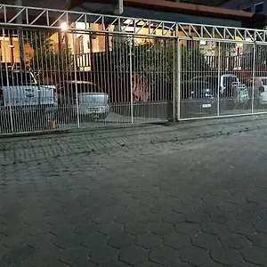 Casa de Férias Aluguel De Temporada Em Perto Da, Bombinhas